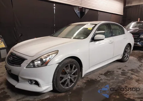 2013 Infiniti G37X из США, поврежденный, VIN JN1CV6AR4DM762179